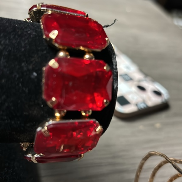 Natasha Link Red 🌺bracelet - Picture 3 of 3